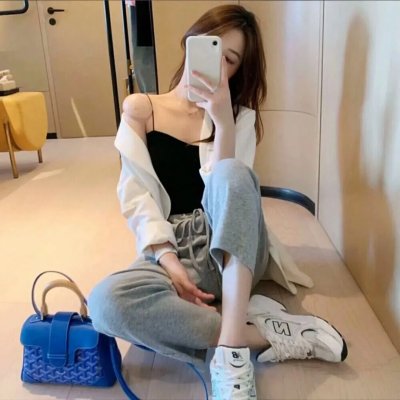 与海明威为邻